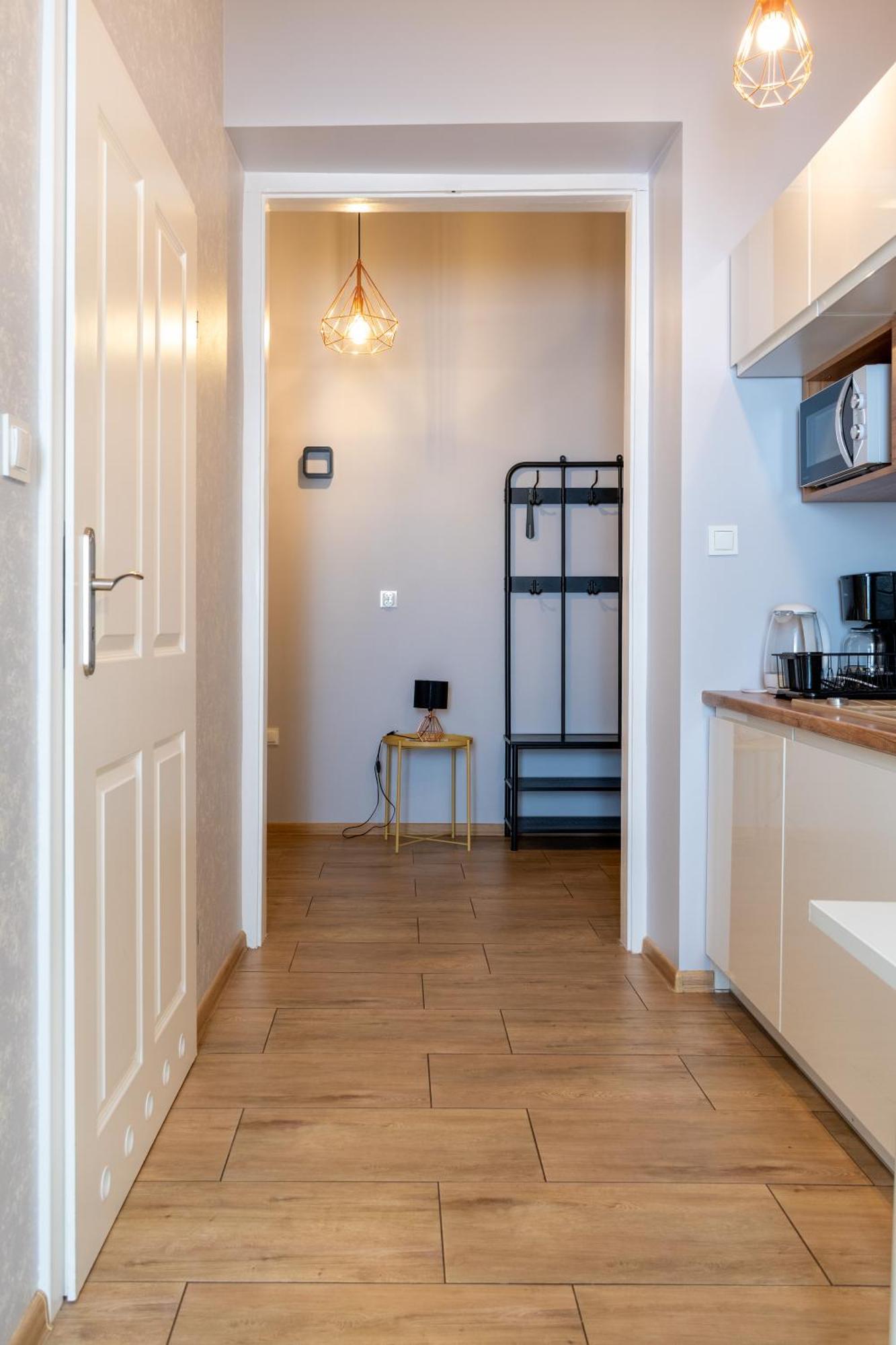 Apartament Grzegorzki - Main Station & Parks Nearby - By Rentujemy Kraków