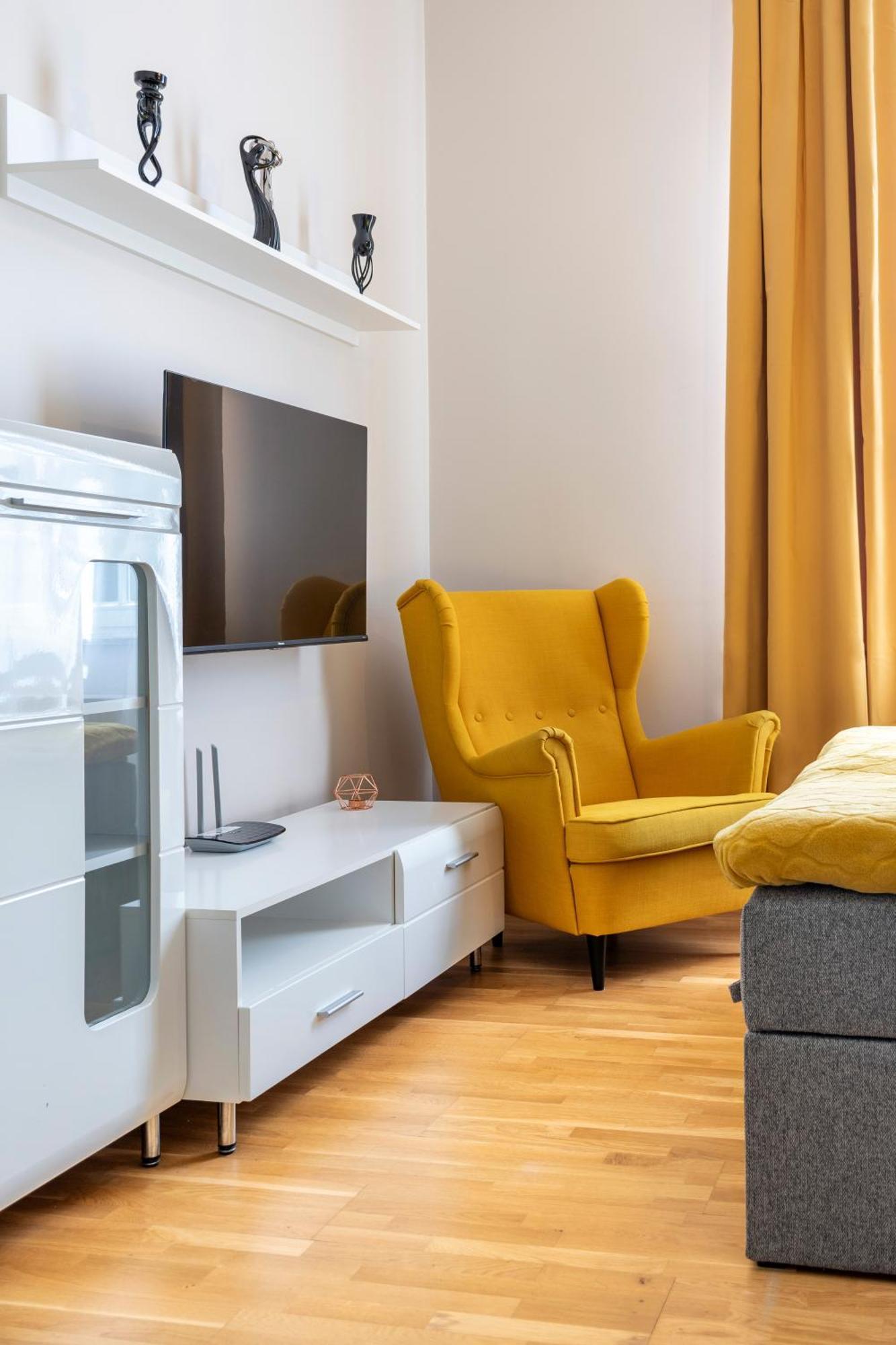 Appartamento Grzegorzki - Main Station & Parks Nearby - By Rentujemy